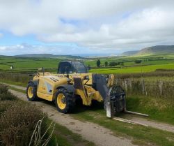 2014 NEW HOLLAND LM1445 TELEHANDLER