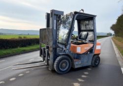 DOOSAN D25G DIESEL FORKLIFT >>--NO VAT ON HAMMER--<<