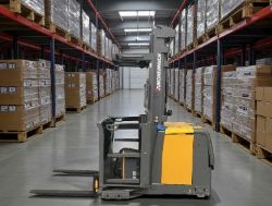 2016 JUNGHEINRICH EKS 210 VERTICAL ORDER PICKER**(INCLUDES CHARGER)**