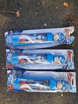 MARVEL CAPTAIN AMERICA WATER BLASTERS 19X AND STENCIL SET 1X