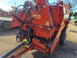 TEAGLE 808 BALE SHREDDER