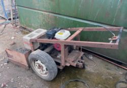 MOTORISED PUSH-ALONG SLURRY YARD SCRAPER – HONDA GX120 ENGINE