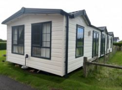 CARABUILD GRAND ROYALE STATIC CARAVAN – 3 BED – 42FT X 14FT – MANUFACTURED 2019