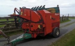 KVERNELAND 852 STRAW CHOPPER