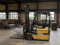 **(INCLUDES CHARGER)**2001 CAT LIFT TRUCKS EP16KT ELECTRIC FORKLIFT – 1.6 TONNE