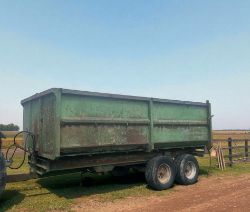 DOUBLE AXEL MUCK GRAIN TRAILER - AGRICULTURE