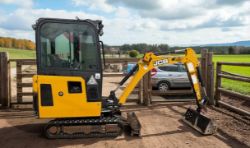 2019 JCB 19C-1 MINI EXCAVATOR / DIGGER (1.9T) + QUICK HITCH