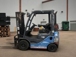 TOYOTA 06-8FGF18F LPG FORKLIFT