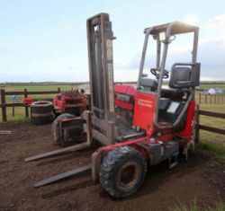 MOFFETT MOUNTY M2003 TRUCK-MOUNTED FORKLIFT – 2 TON CAPACITY – KUBOTA DIESEL – 3WD