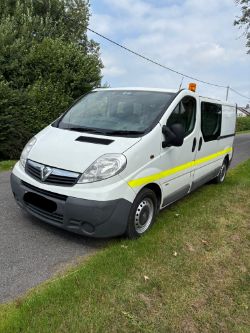 2013 VAUXHALL VIVARO 2.0 CDTI LWB CREW VAN – EX LANCASHIRE COUNCIL