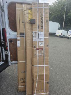TOOLS & BUILDING RELATED PALLET CLEARANCE INCLUDING BATHS, CEILING TILES, VALVES, PIPES etc Ends -Thurs 21th August 11am