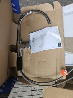 JOBLOT GROHE KITCHEN TAP 3 X TOILET SEATS OFFICE CHAIR MATT