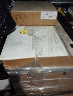 16 X BOXES CLASS CARE PLUS CEILING TILES ACOUSTIQUE 10 TILES PER BOX