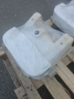 JOBLOT OF 14 WASHBASINS 1TH 500MM X 450MM IDEAL STANDARD E312601