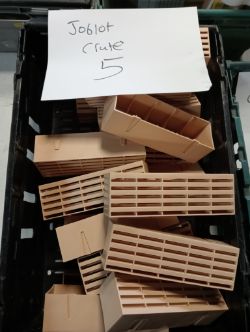 JOBLOT CRATE NUMBER 5 AIR BRICKS