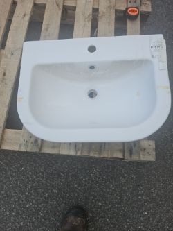WASH BASIN VELLEROY & BOTH 600MM X 445MM
