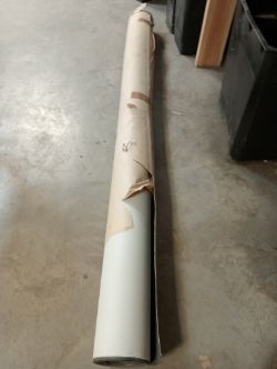 2 METRE WIDE ROLL OF VINYL / UNDERLAY