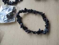 SNOWFLAKE GEMSTONE CHRYSTAL CHIP BRACELETS - NEW IN ORIGINAL PACKAGING - JOBLOT OF 31