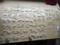 OPLITE GEMSTONE CHRYSTAL CHIP BRACELETS - NEW IN ORIGINAL PACKAGING - JOBLOT OF 77