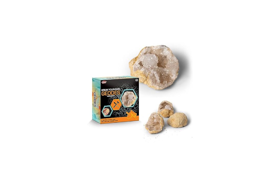 84 X BRAND NEW BREAK YOUR OWN GEODES SET