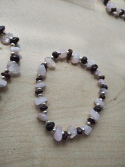 GARNET ROSE QUARTZ BRACELET CRYSTAL GEMSTONE BRACELETS - NEW IN ORIGINAL PACKAGING - JOBLOT OF 32