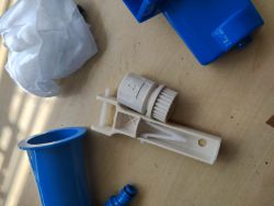 AADEE POOL CLEANING TOOL SET WITH FILTER BAG & SUCTION HEAD FOR SWIMMING POOLS, SPAS & FOUNTAINS.