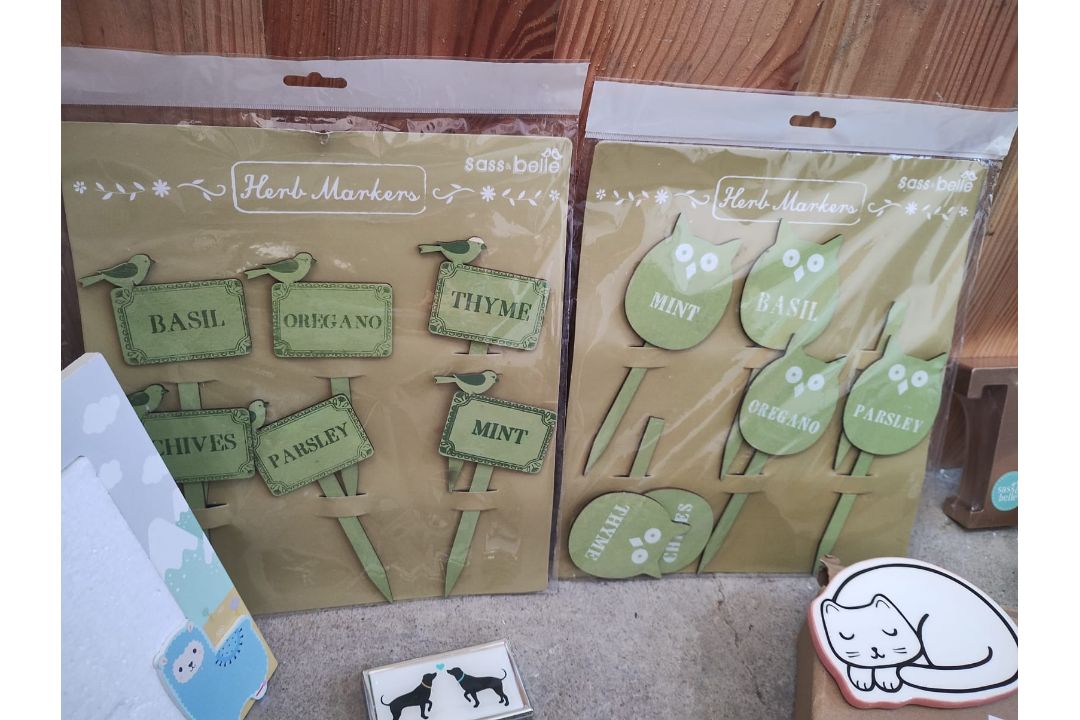 SASS & BELLE JOBLOT – MIXED ITEMS: WOODEN LETTERS, COASTERS, FRAMES, NAIL FILES – ALL BRAND NEW! - Image 3 of 5