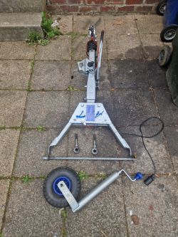 TOW A CAR A FRAME ALSO A FRAME