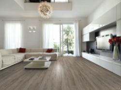 52 X PACKS EGGER GREIGE OAK COMMERCIAL & DOMESTIC LAMINATE FLOORING 2.49M2/PACK RRP £2,300