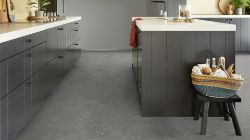 BRAND NEW FULL ROLL OF TARKETT GRIPSTAR CHARCOAL/SILVER TILE VINYL FLOORING (90M2) (RRP £2,300)
