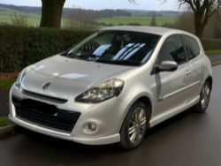 **(ONLY 64K MILEAGE)** 2009 RENAULT CLIO GT 1.6 PETROL MANUAL – SILVER >>--NO VAT ON HAMMER--<<