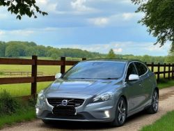 2015 VOLVO V40 1.6 D2 R-DESIGN (S/S) 5DR – MANUAL DIESEL HATCHBACK >>--NO VAT ON HAMMER--<<