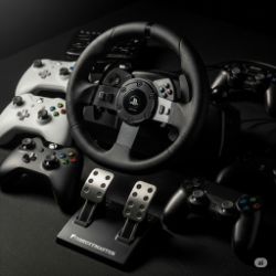 PALLET CONTAINING UNMANIFESTED MIXED CONTROLLERS (XBOX, PS4, ETC) - CUSTOMER RETURNS