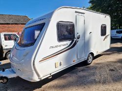 2011 SPRITE MUSKETEER TOURING CARAVAN – 4/5 BERTH >>--NO VAT ON HAMMER--<<