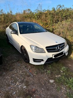 2012 MERCEDES-BENZ C180 AMG SPORT BLUEEFFICIENCY AUTO – WHITE >>--NO VAT ON HAMMER--<<