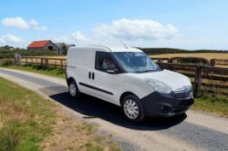 **(ONLY 103K MILEAGE)** 2016/16 VAUXHALL COMBO 2300 L1H1 CDTI SWB CREW VAN>>--NO VAT ON HAMMER--<<