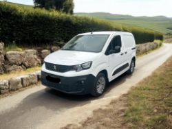 2021 PEUGEOT PARTNER PROFESSIONAL PREMIUM BLUEHDI 100PS – 1.5 DIESEL – 6 SPEED MANUAL – 13K MILES