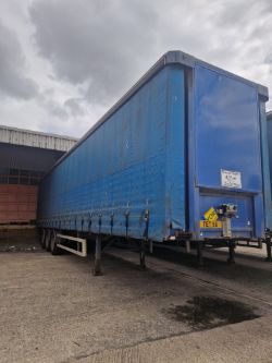 CLASS 1 TRI AXEL CURTAIN SIDE TRAILER WITH TAILLIFT