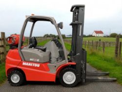 2017 MANITOU MI25G LPG FORKLIFT – 2.5 TONNE – DUPLEX MAST