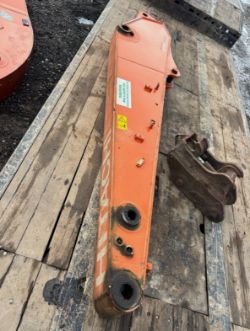 HITACHI ZX210 EXCAVATOR DIPPER ARM (BARE ARM ONLY)