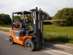 CPQ 20 FORKLIFT TRUCK – 2 TON NISSAN ENGINE TRIPLE MAST CONTAINER SPEC