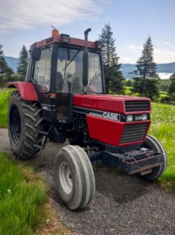 CASE 856XL TRACTOR
