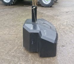 800KG WEIGHT – UNUSED, TO SUIT 3-POINT LINKAGE