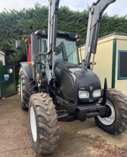 2008 VALTRA N92 TRACTOR WITH LOADER