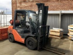 TOYOTA 02-8FGF30 LPG FORKLIFT