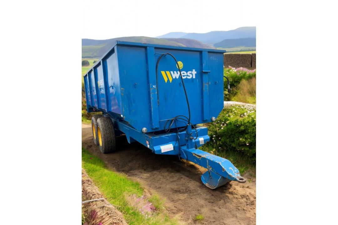 WEST 10 TON GRAIN TRAILER - Image 4 of 6