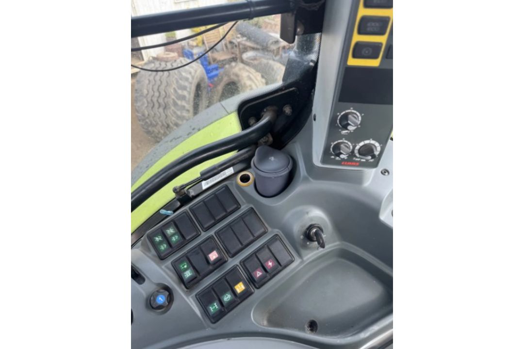 CLAAS ARION 640 - Image 9 of 12