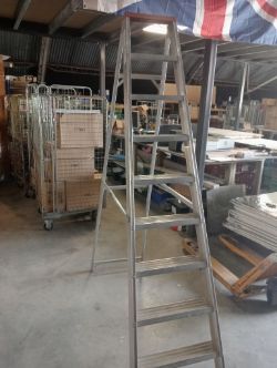 ALUMINIUM LADDERS 2.3 METERS 10 STEP