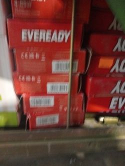 CAGE OF ELECTRIC BULBS LED MIXED LOT RRP 300