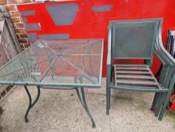 GARDEN TABLE AND 4 CHAIRS